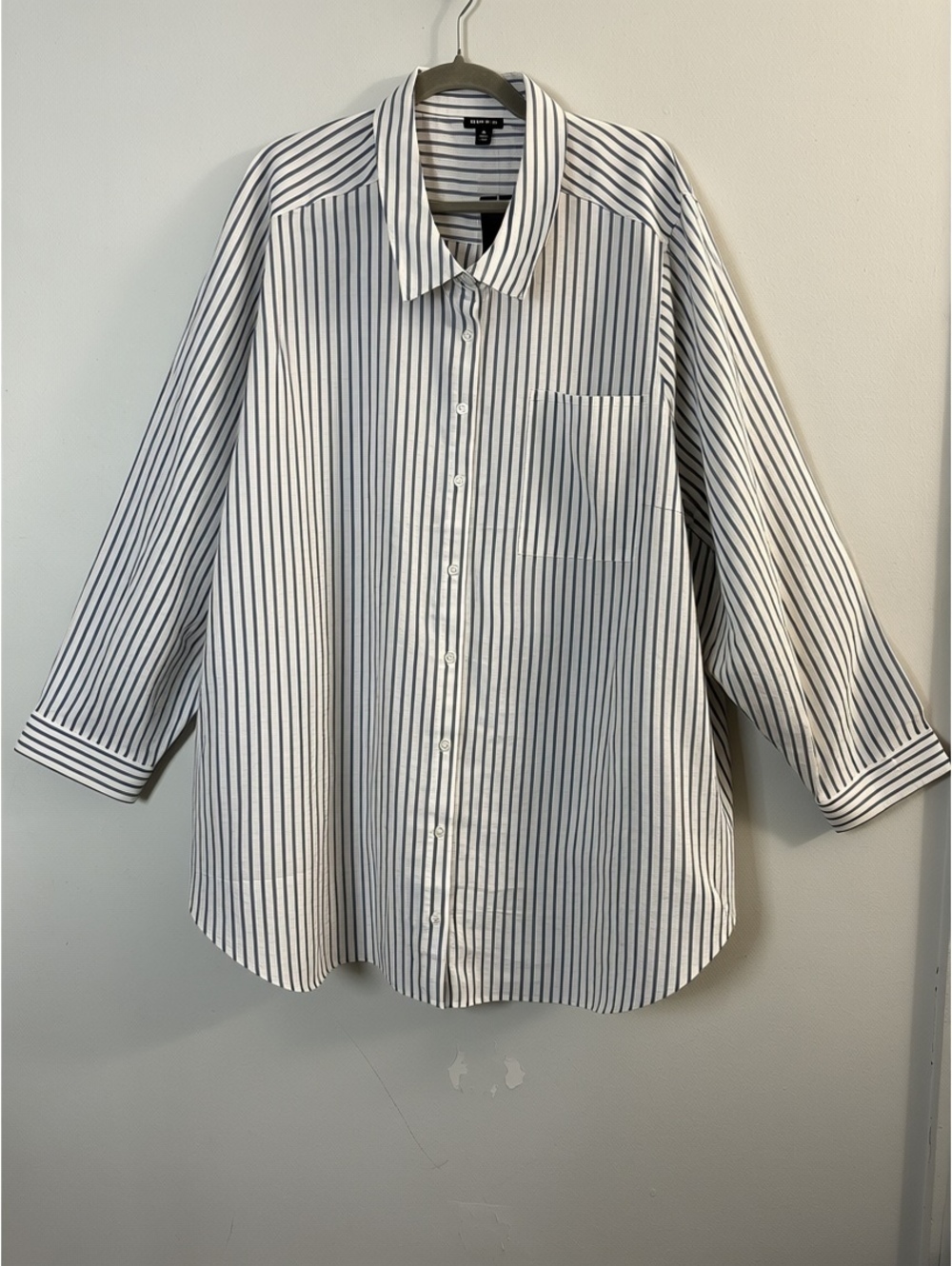 Torrid Lizzie Button Down Shirt 6 6X 30 Blue White Stripe Cotton NWT